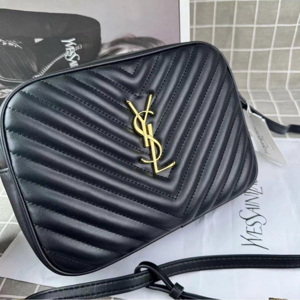 ‼️SOLD‼️ Lou Camera Bag Shoulder Bag - Picture 4 of 7